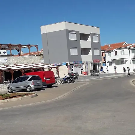 Jabuka Apartment Vir